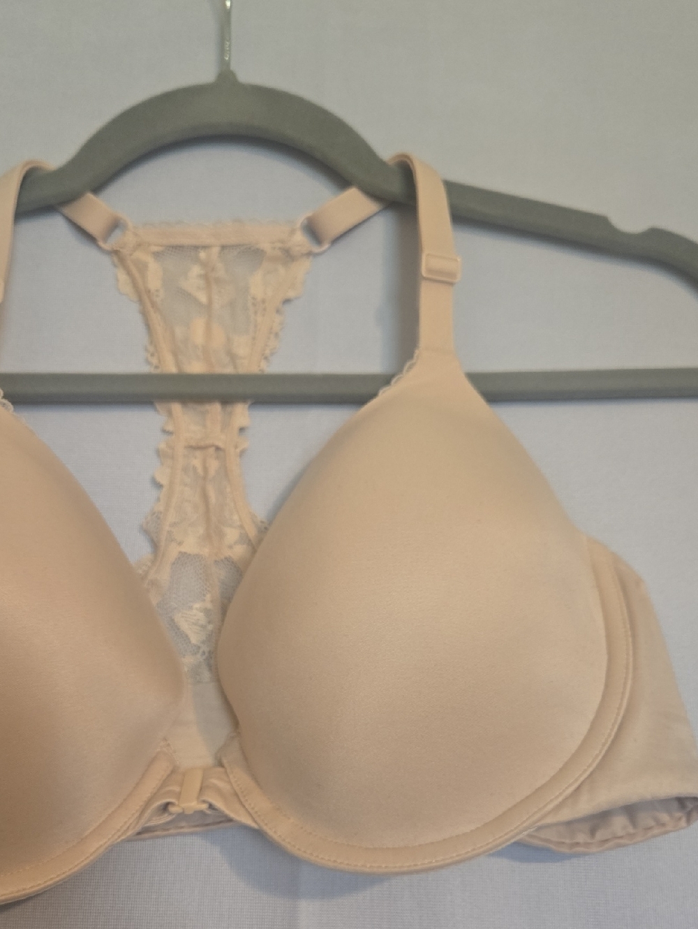 Victoria's Secret Racerback Light Nude Lace Back Bra – Smooth 38C NWOT - Picture 2 of 5